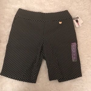 Ellen Tracy shorts